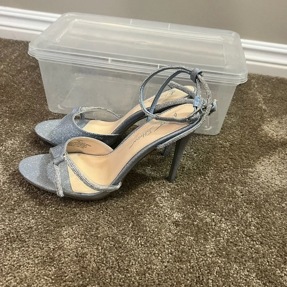 Betsy Johnson Blue Heels size 8 - Picture 5 of 6